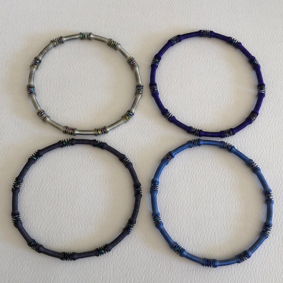 Set of stretchy bracelets - Picture 1 of 5